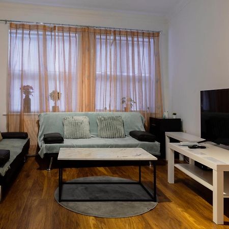 Ocean Waves Apartment Near Bournemouth Beach Экстерьер фото