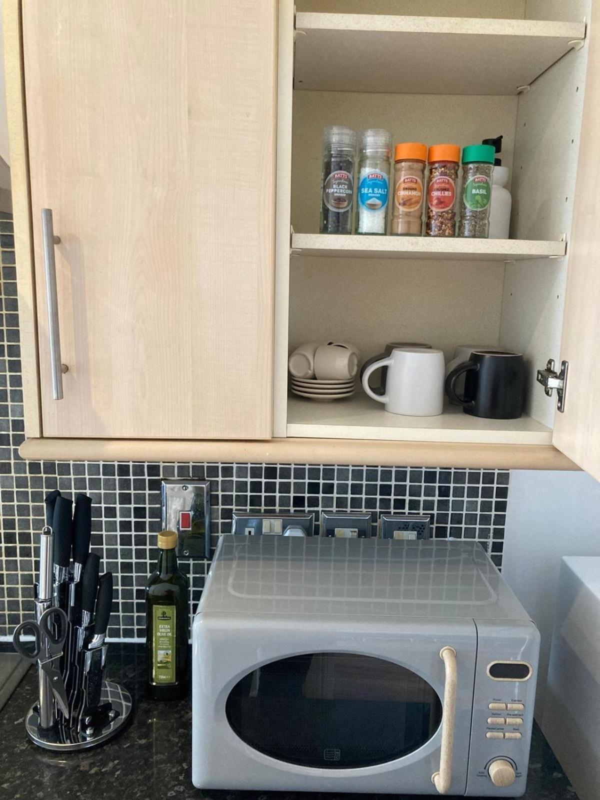 Ocean Waves Apartment Near Bournemouth Beach Экстерьер фото